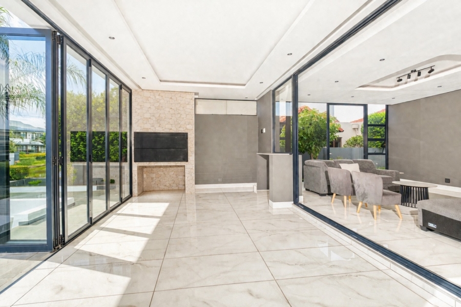 6 Bedroom Property for Sale in The Islands Estates North West